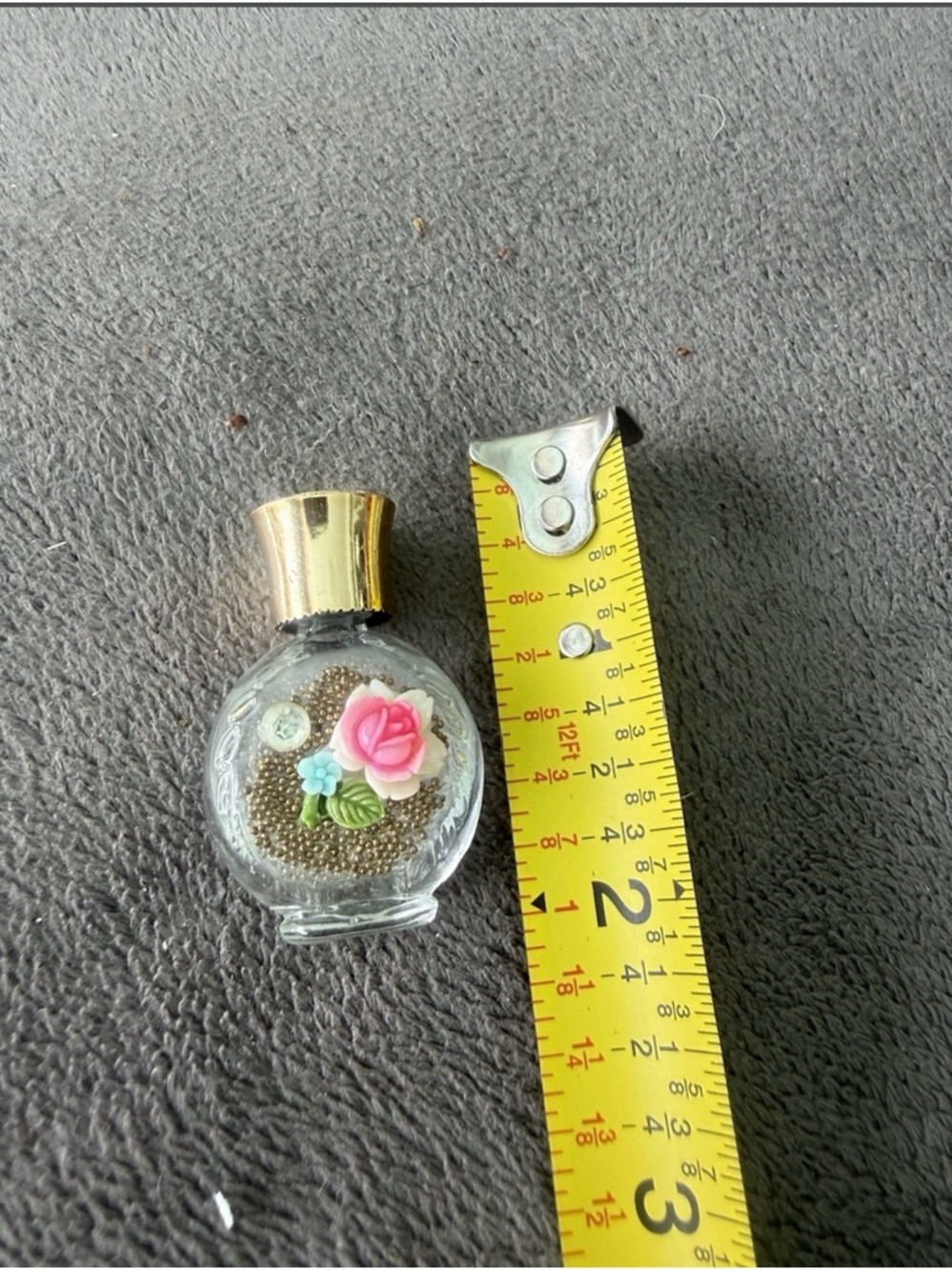 🌹 Vintage Miniature Glass Perfume Bottle with Pink Rose & Gold Cap